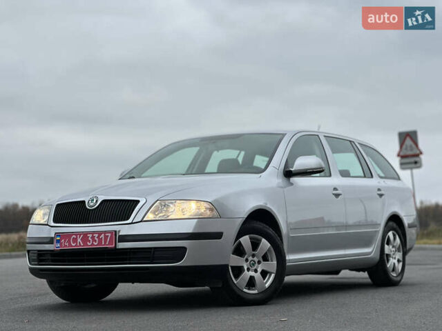 Серый Шкода Октавия, объемом двигателя 1.6 л и пробегом 215 тыс. км за 7999 $, фото 1 на Automoto.ua
