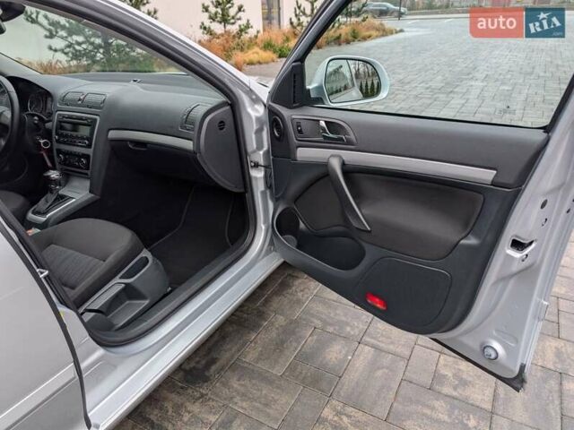 Сірий Шкода Октавія, об'ємом двигуна 1.4 л та пробігом 210 тис. км за 7250 $, фото 39 на Automoto.ua