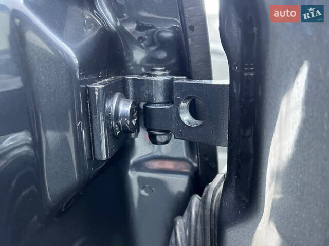 Серый Шкода Октавия, объемом двигателя 2 л и пробегом 191 тыс. км за 11850 $, фото 114 на Automoto.ua