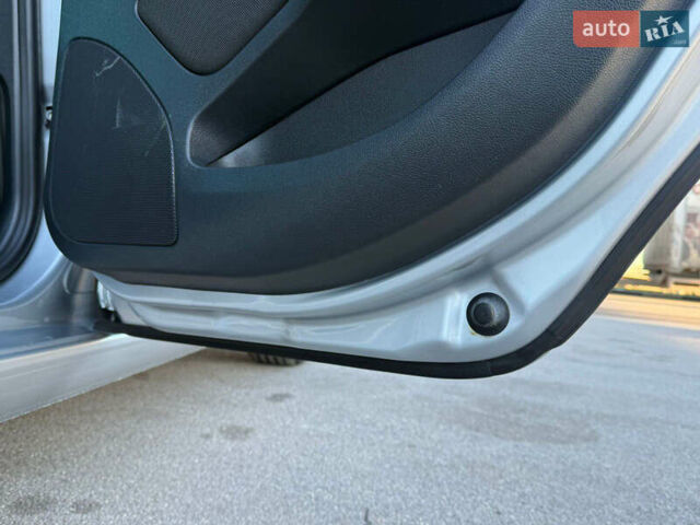 Серый Шкода Октавия, объемом двигателя 0 л и пробегом 147 тыс. км за 8499 $, фото 52 на Automoto.ua