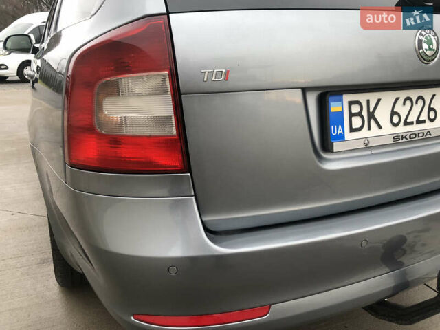 Серый Шкода Октавия, объемом двигателя 1.97 л и пробегом 247 тыс. км за 8700 $, фото 8 на Automoto.ua