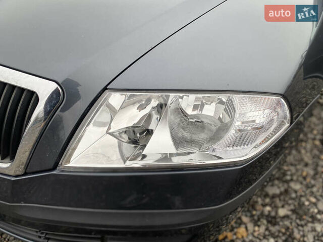 Сірий Шкода Октавія, об'ємом двигуна 1.6 л та пробігом 182 тис. км за 7900 $, фото 31 на Automoto.ua