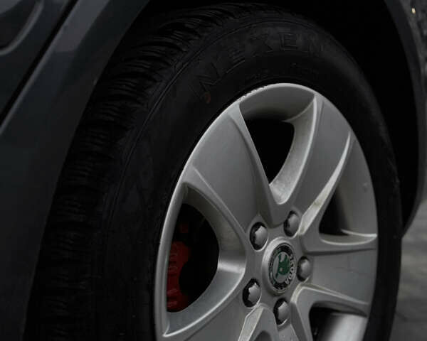 Сірий Шкода Октавія, об'ємом двигуна 1.6 л та пробігом 289 тис. км за 7900 $, фото 5 на Automoto.ua