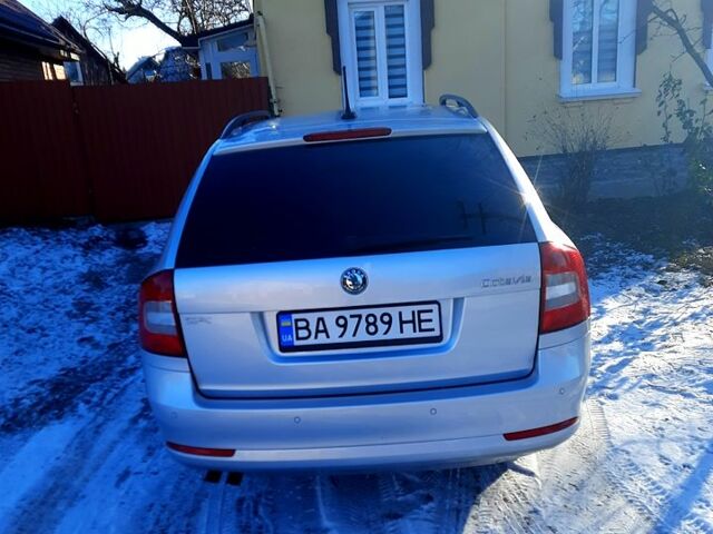 Серый Шкода Октавия, объемом двигателя 1.4 л и пробегом 230 тыс. км за 8000 $, фото 1 на Automoto.ua