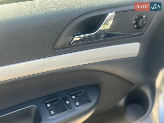 Серый Шкода Октавия, объемом двигателя 1.99 л и пробегом 257 тыс. км за 10600 $, фото 8 на Automoto.ua