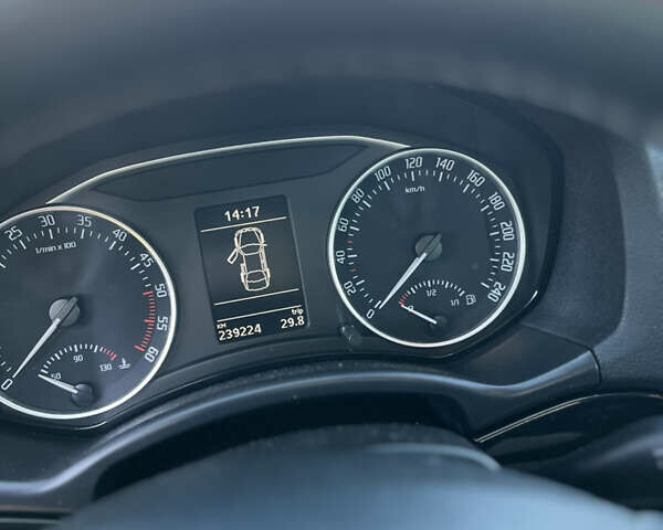 Серый Шкода Октавия, объемом двигателя 1.99 л и пробегом 239 тыс. км за 10777 $, фото 34 на Automoto.ua