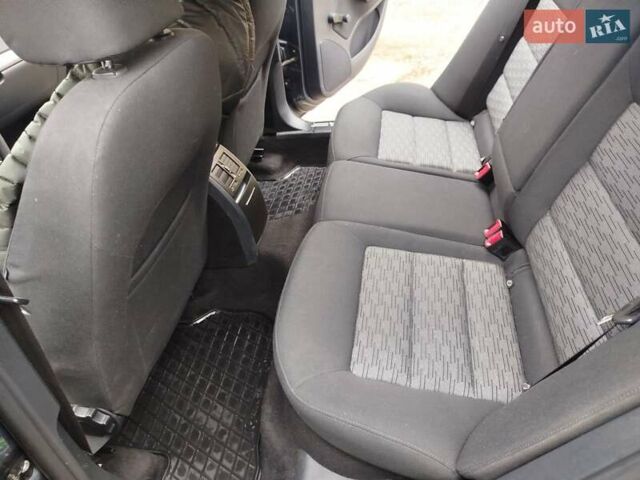 Сірий Шкода Октавія, об'ємом двигуна 1.6 л та пробігом 245 тис. км за 8500 $, фото 27 на Automoto.ua