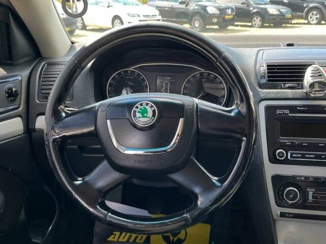 Серый Шкода Октавия, объемом двигателя 1.6 л и пробегом 243 тыс. км за 7600 $, фото 19 на Automoto.ua