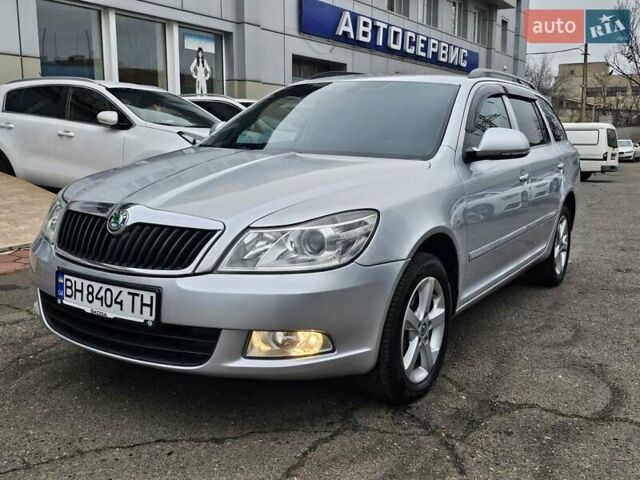 Серый Шкода Октавия, объемом двигателя 1.97 л и пробегом 274 тыс. км за 8800 $, фото 1 на Automoto.ua
