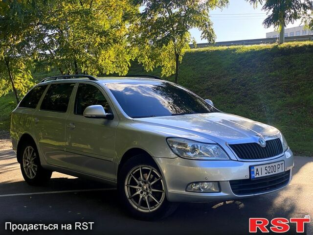 Серый Шкода Октавия, объемом двигателя 2 л и пробегом 369 тыс. км за 7900 $, фото 1 на Automoto.ua