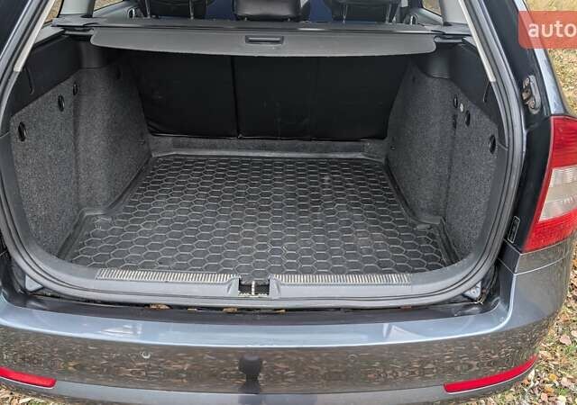 Сірий Шкода Октавія, об'ємом двигуна 1.6 л та пробігом 224 тис. км за 7800 $, фото 11 на Automoto.ua