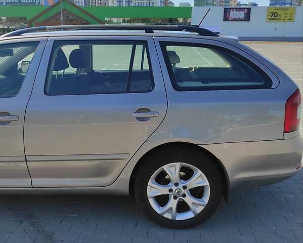 Сірий Шкода Октавія, об'ємом двигуна 1.6 л та пробігом 268 тис. км за 8700 $, фото 8 на Automoto.ua