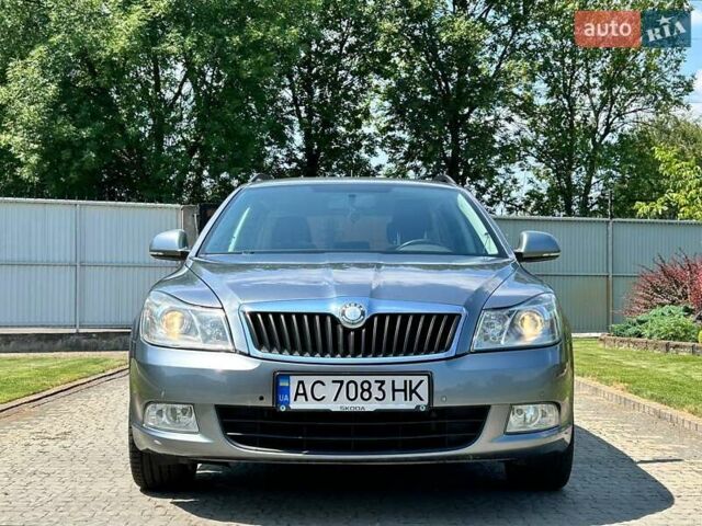 Серый Шкода Октавия, объемом двигателя 1.6 л и пробегом 262 тыс. км за 8200 $, фото 2 на Automoto.ua
