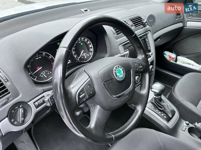 Серый Шкода Октавия, объемом двигателя 1.8 л и пробегом 217 тыс. км за 9500 $, фото 23 на Automoto.ua