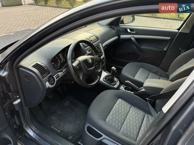 Сірий Шкода Октавія, об'ємом двигуна 1.4 л та пробігом 212 тис. км за 6999 $, фото 16 на Automoto.ua