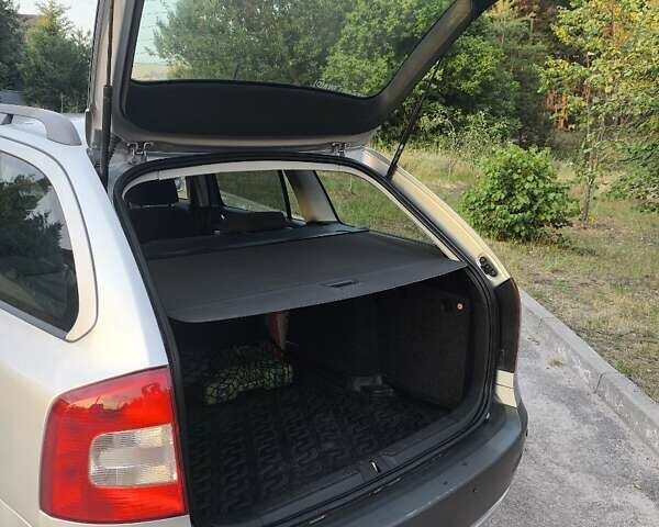 Серый Шкода Октавия, объемом двигателя 1.8 л и пробегом 285 тыс. км за 9100 $, фото 6 на Automoto.ua