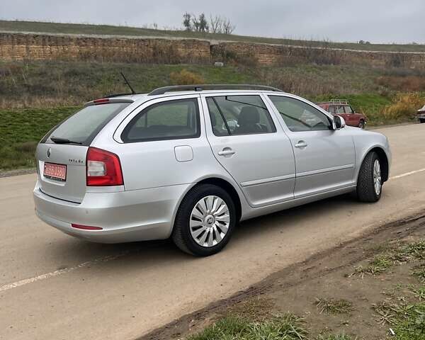 Серый Шкода Октавия, объемом двигателя 1.6 л и пробегом 252 тыс. км за 8950 $, фото 9 на Automoto.ua