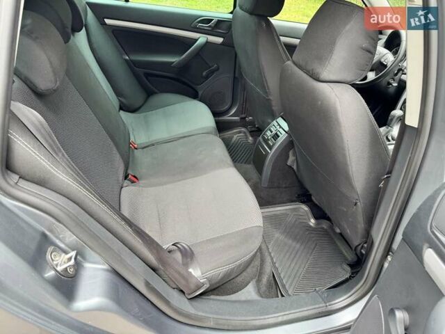 Шкода Октавия 2012 в Житомире на Automoto.ua Серый Шкода Октавия, объемом двигателя 1.6 л и пробегом 210 тыс. км за 8400 $, фото 13 на Automoto.ua