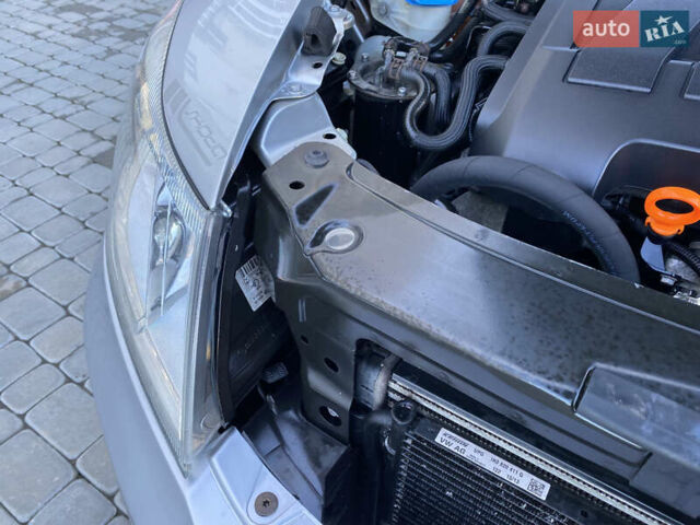 Серый Шкода Октавия, объемом двигателя 1.6 л и пробегом 225 тыс. км за 7999 $, фото 91 на Automoto.ua