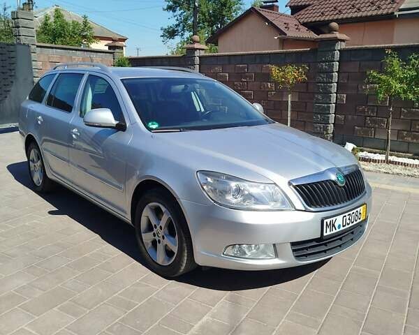 Серый Шкода Октавия, объемом двигателя 1.6 л и пробегом 182 тыс. км за 8600 $, фото 9 на Automoto.ua