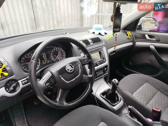 Сірий Шкода Октавія, об'ємом двигуна 1.6 л та пробігом 333 тис. км за 8150 $, фото 17 на Automoto.ua