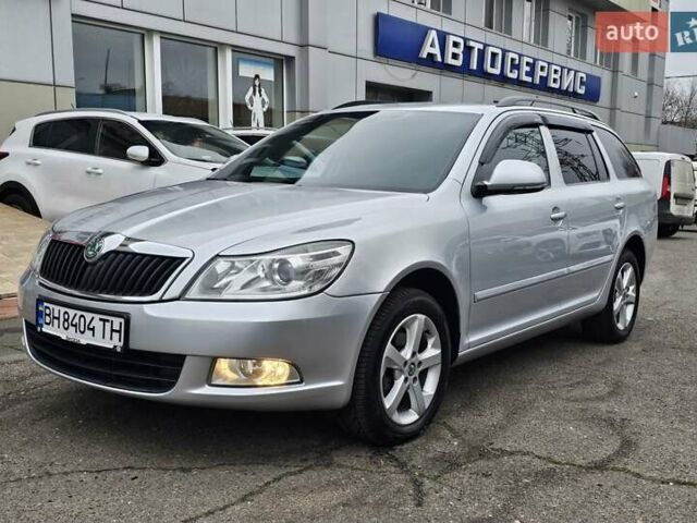 Серый Шкода Октавия, объемом двигателя 1.97 л и пробегом 274 тыс. км за 8800 $, фото 2 на Automoto.ua