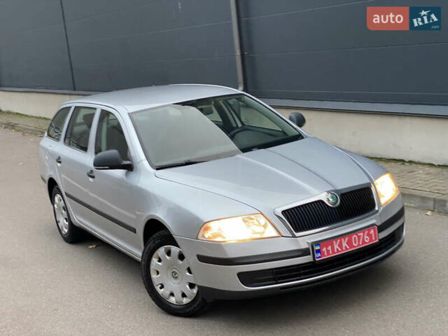 Серый Шкода Октавия, объемом двигателя 1.6 л и пробегом 184 тыс. км за 6999 $, фото 30 на Automoto.ua