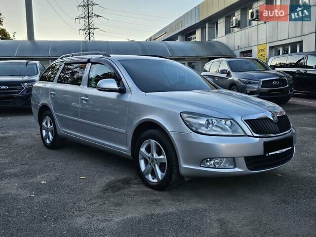 Шкода Октавия 2012 в Одессе на Automoto.ua Серый Шкода Октавия, объемом двигателя 1.97 л и пробегом 274 тыс. км за 9700 $, фото 5 на Automoto.ua