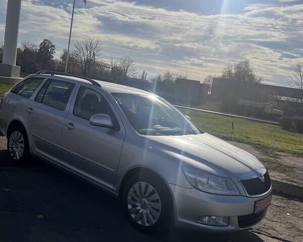 Серый Шкода Октавия, объемом двигателя 1.6 л и пробегом 252 тыс. км за 8950 $, фото 4 на Automoto.ua