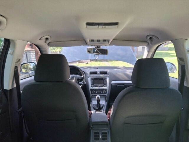 Серый Шкода Октавия, объемом двигателя 1.6 л и пробегом 260 тыс. км за 7800 $, фото 3 на Automoto.ua