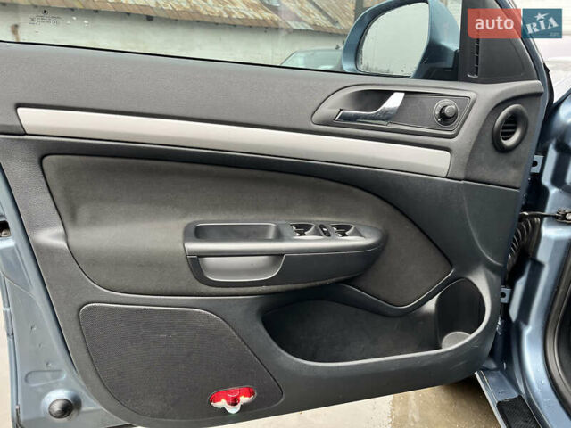 Серый Шкода Октавия, объемом двигателя 1.8 л и пробегом 280 тыс. км за 7900 $, фото 8 на Automoto.ua