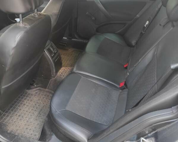 Серый Шкода Октавия, объемом двигателя 1.6 л и пробегом 232 тыс. км за 8700 $, фото 1 на Automoto.ua