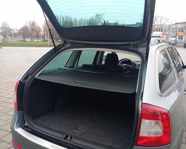 Сірий Шкода Октавія, об'ємом двигуна 1.6 л та пробігом 242 тис. км за 9750 $, фото 18 на Automoto.ua