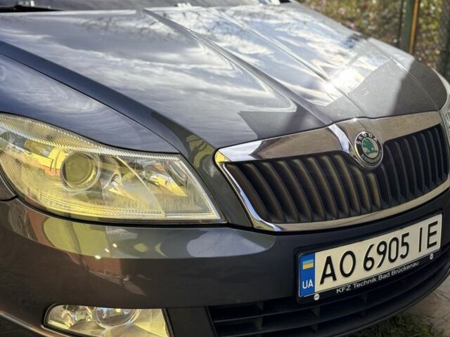 Шкода Октавия 2012 в Ужгороде на Automoto.ua Серый Шкода Октавия, объемом двигателя 1.6 л и пробегом 286 тыс. км за 8350 $, фото 3 на Automoto.ua