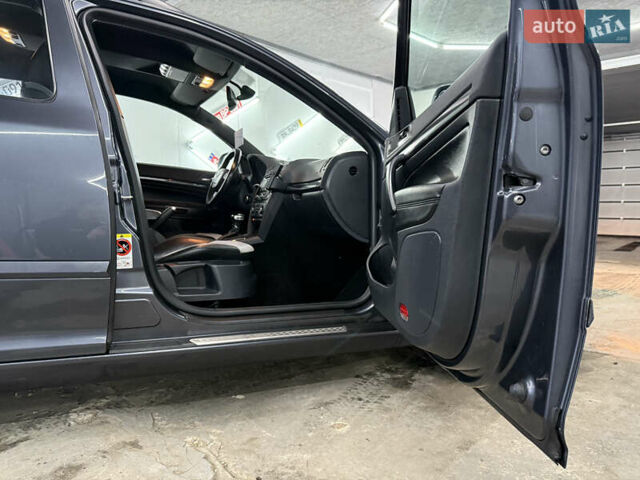 Сірий Шкода Октавія, об'ємом двигуна 2 л та пробігом 270 тис. км за 12000 $, фото 48 на Automoto.ua