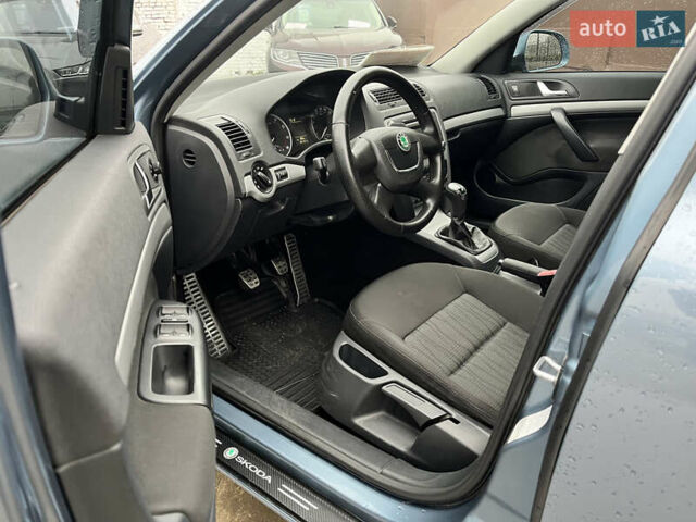 Серый Шкода Октавия, объемом двигателя 1.8 л и пробегом 280 тыс. км за 7900 $, фото 7 на Automoto.ua