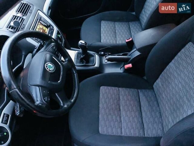 Сірий Шкода Октавія, об'ємом двигуна 1.6 л та пробігом 315 тис. км за 8000 $, фото 30 на Automoto.ua