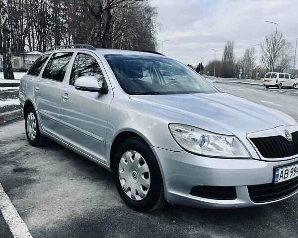 Серый Шкода Октавия, объемом двигателя 1.6 л и пробегом 221 тыс. км за 7900 $, фото 4 на Automoto.ua