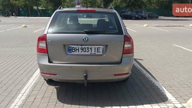 Серый Шкода Октавия, объемом двигателя 1.6 л и пробегом 270 тыс. км за 9100 $, фото 3 на Automoto.ua