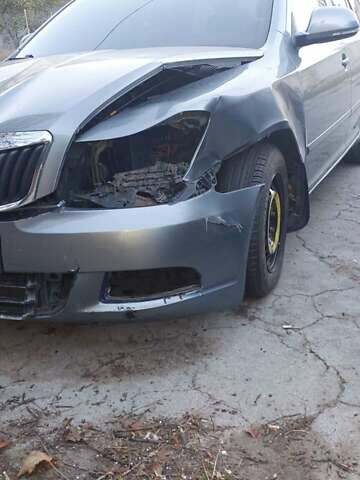 Серый Шкода Октавия, объемом двигателя 1.6 л и пробегом 350 тыс. км за 4200 $, фото 6 на Automoto.ua