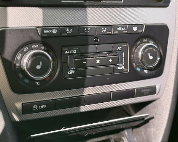 Сірий Шкода Октавія, об'ємом двигуна 1.6 л та пробігом 286 тис. км за 8200 $, фото 19 на Automoto.ua