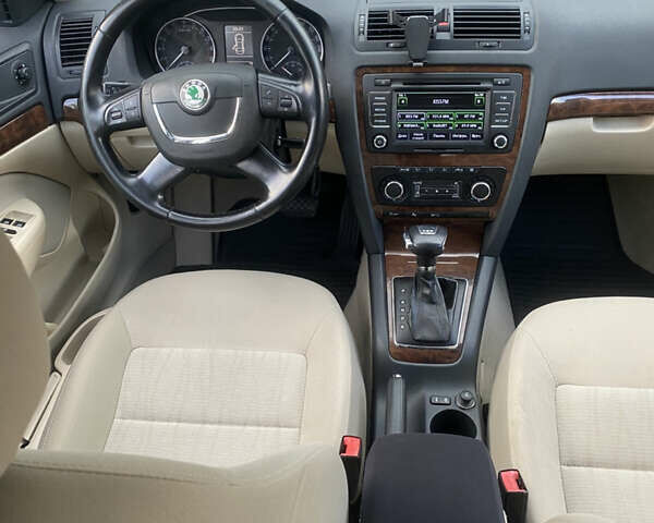 Серый Шкода Октавия, объемом двигателя 1.6 л и пробегом 280 тыс. км за 7350 $, фото 10 на Automoto.ua