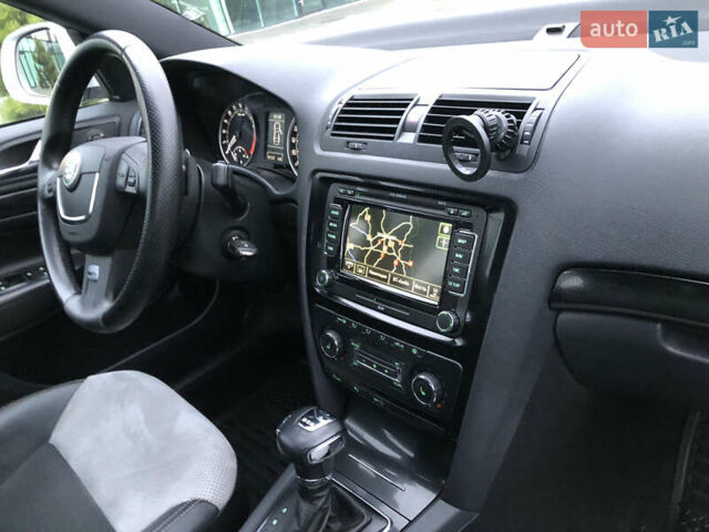 Серый Шкода Октавия, объемом двигателя 1.97 л и пробегом 282 тыс. км за 11700 $, фото 80 на Automoto.ua