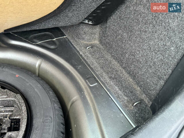 Серый Шкода Октавия, объемом двигателя 1.6 л и пробегом 213 тыс. км за 8750 $, фото 36 на Automoto.ua