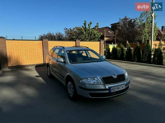 Сірий Шкода Октавія, об'ємом двигуна 1.6 л та пробігом 241 тис. км за 8242 $, фото 4 на Automoto.ua