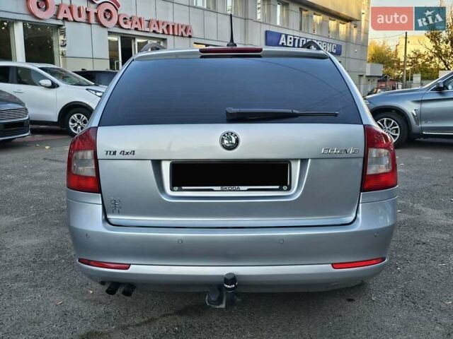 Шкода Октавия 2012 в Одессе на Automoto.ua Серый Шкода Октавия, объемом двигателя 1.97 л и пробегом 274 тыс. км за 9700 $, фото 8 на Automoto.ua