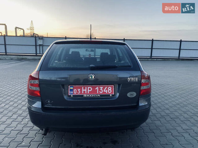 Сірий Шкода Октавія, об'ємом двигуна 1.6 л та пробігом 180 тис. км за 7300 $, фото 5 на Automoto.ua