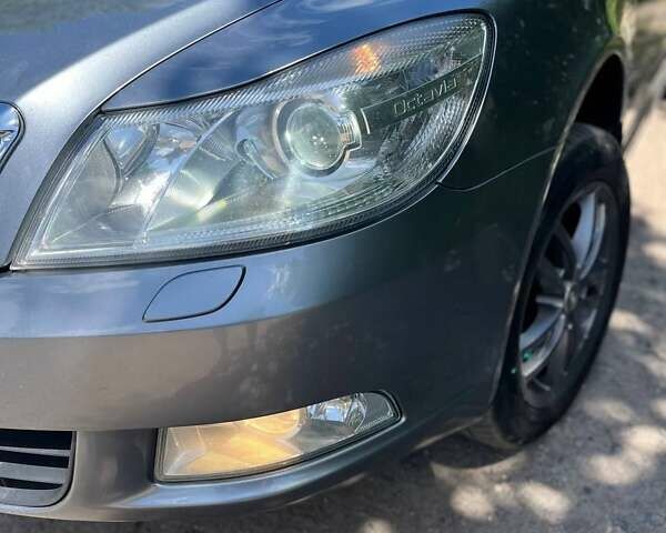 Серый Шкода Октавия, объемом двигателя 1.6 л и пробегом 249 тыс. км за 7999 $, фото 31 на Automoto.ua