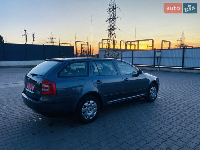 Сірий Шкода Октавія, об'ємом двигуна 1.6 л та пробігом 180 тис. км за 7300 $, фото 4 на Automoto.ua