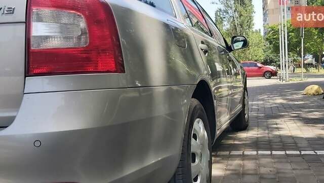 Серый Шкода Октавия, объемом двигателя 1.6 л и пробегом 270 тыс. км за 9100 $, фото 47 на Automoto.ua